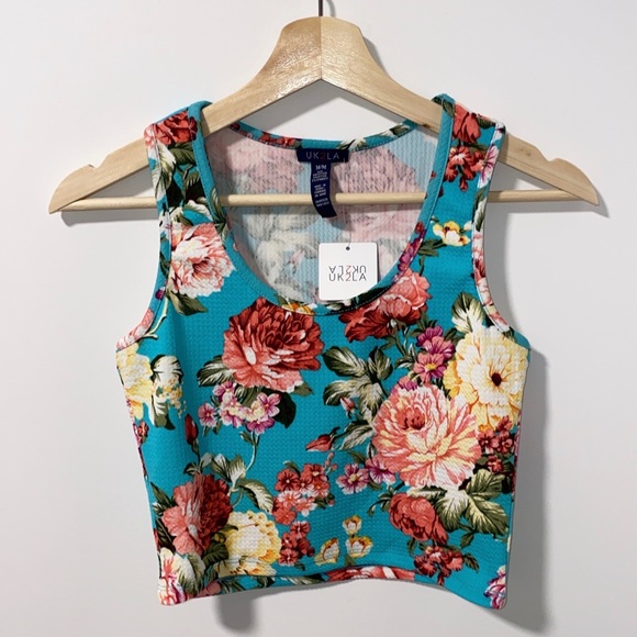 Floral Cropped Top - Picture 1 of 3